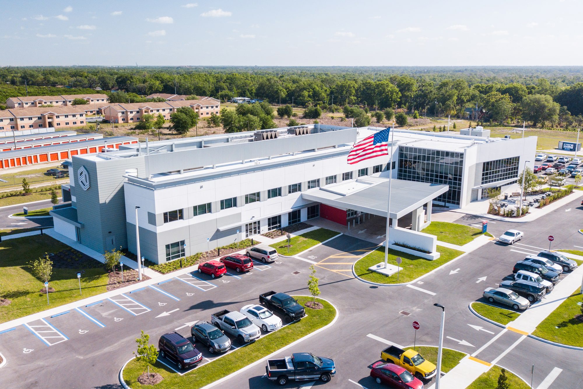 Exterior of AdventHealth Wauchula hospital building.